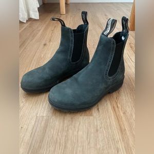 Blundstone’s Classic High Top Chelsea Boot Rustic Black. BL-1630